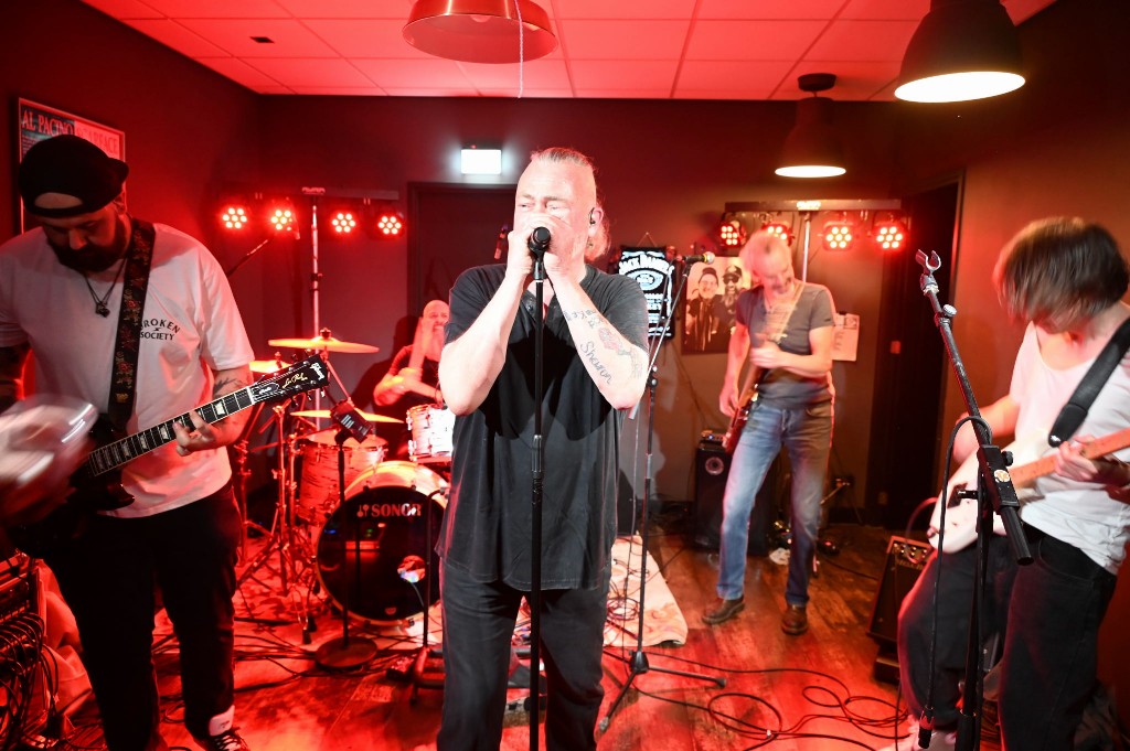 ../Images/10 jaar Ro's Barbershop 370.jpg